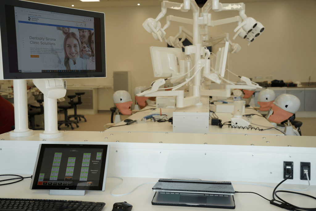 Qatar University Dental Instructor Microscope
